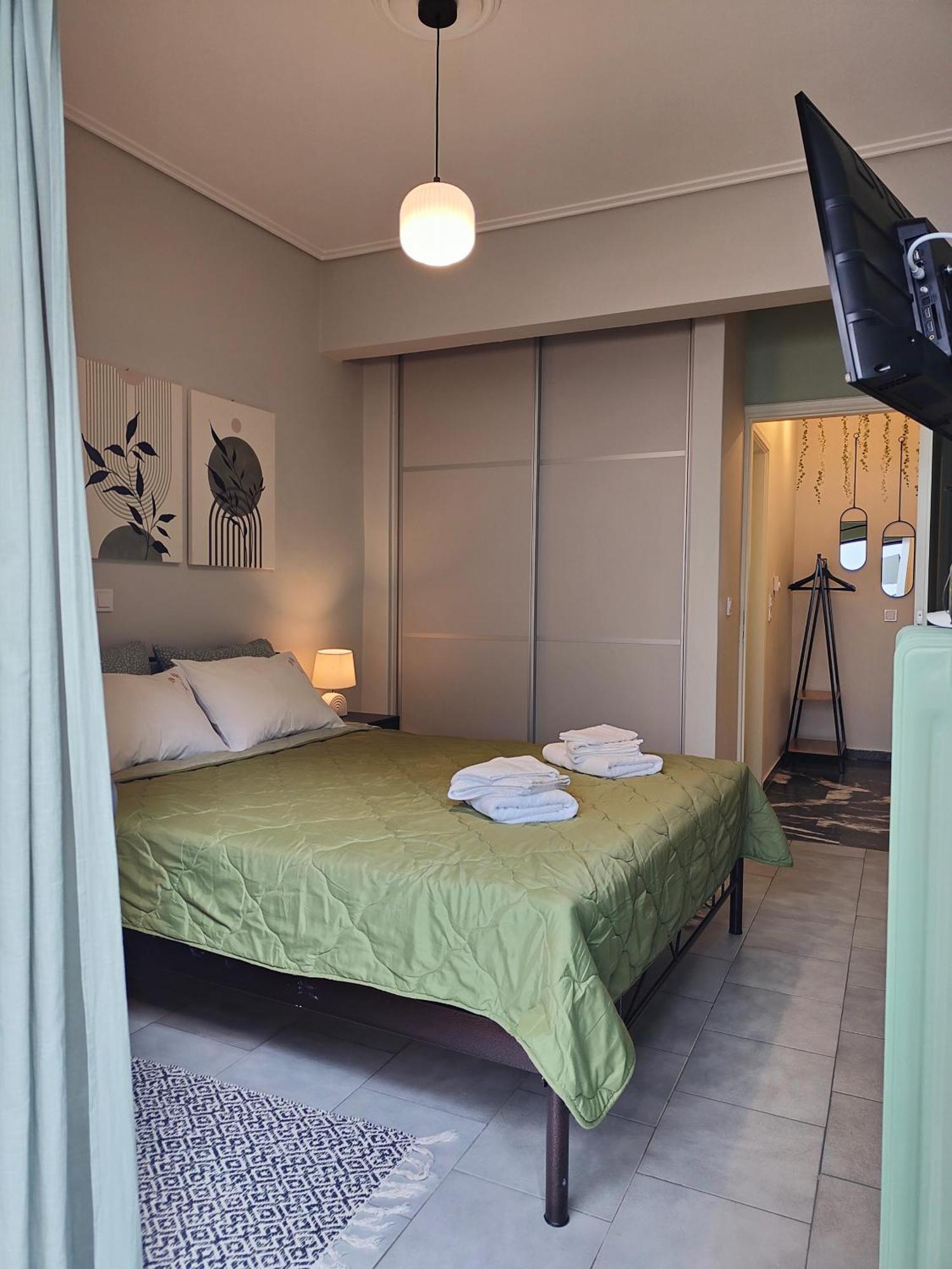 Olivia Apartment-Private Parking Халкіда Екстер'єр фото