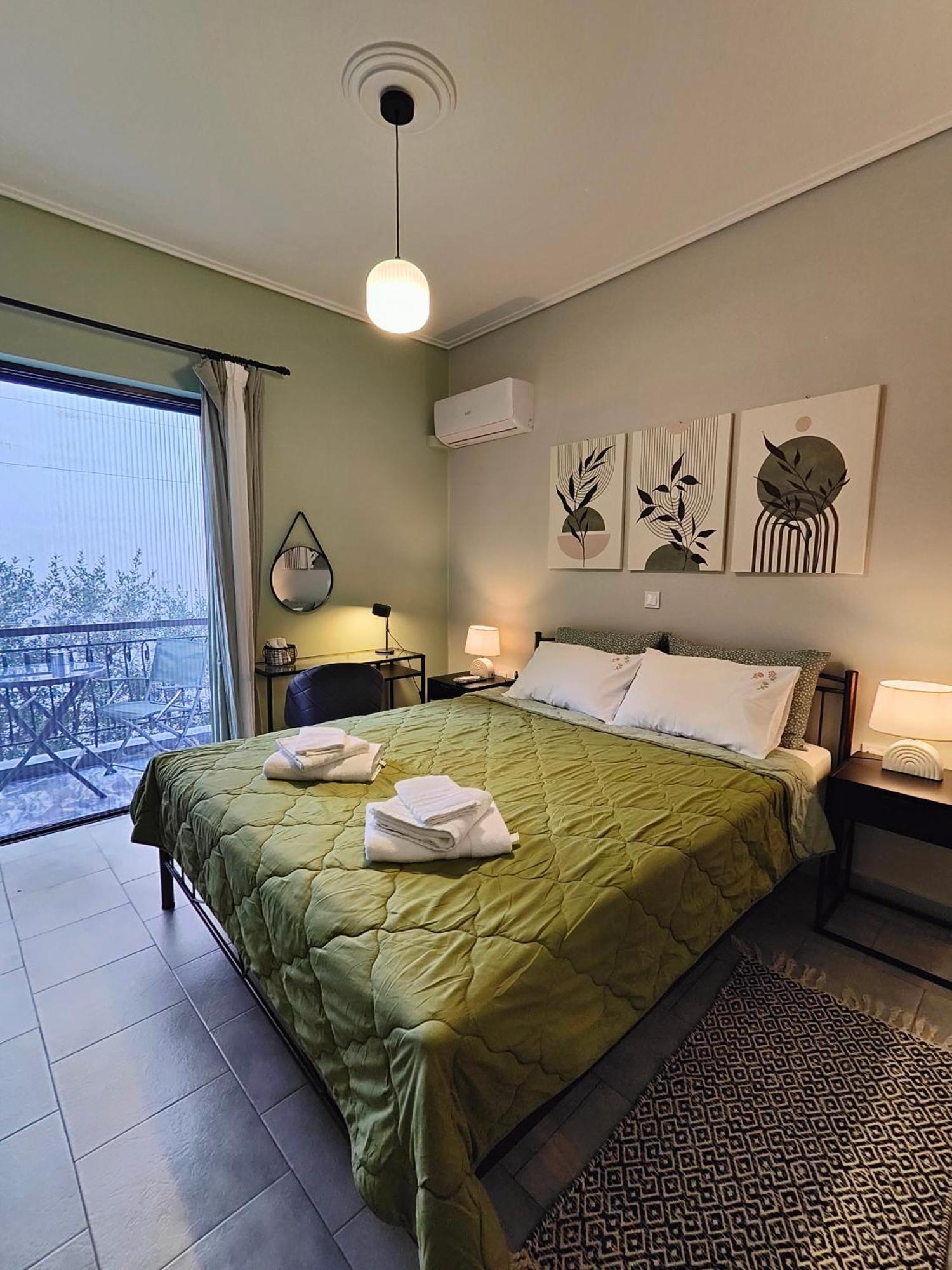 Olivia Apartment-Private Parking Халкіда Екстер'єр фото
