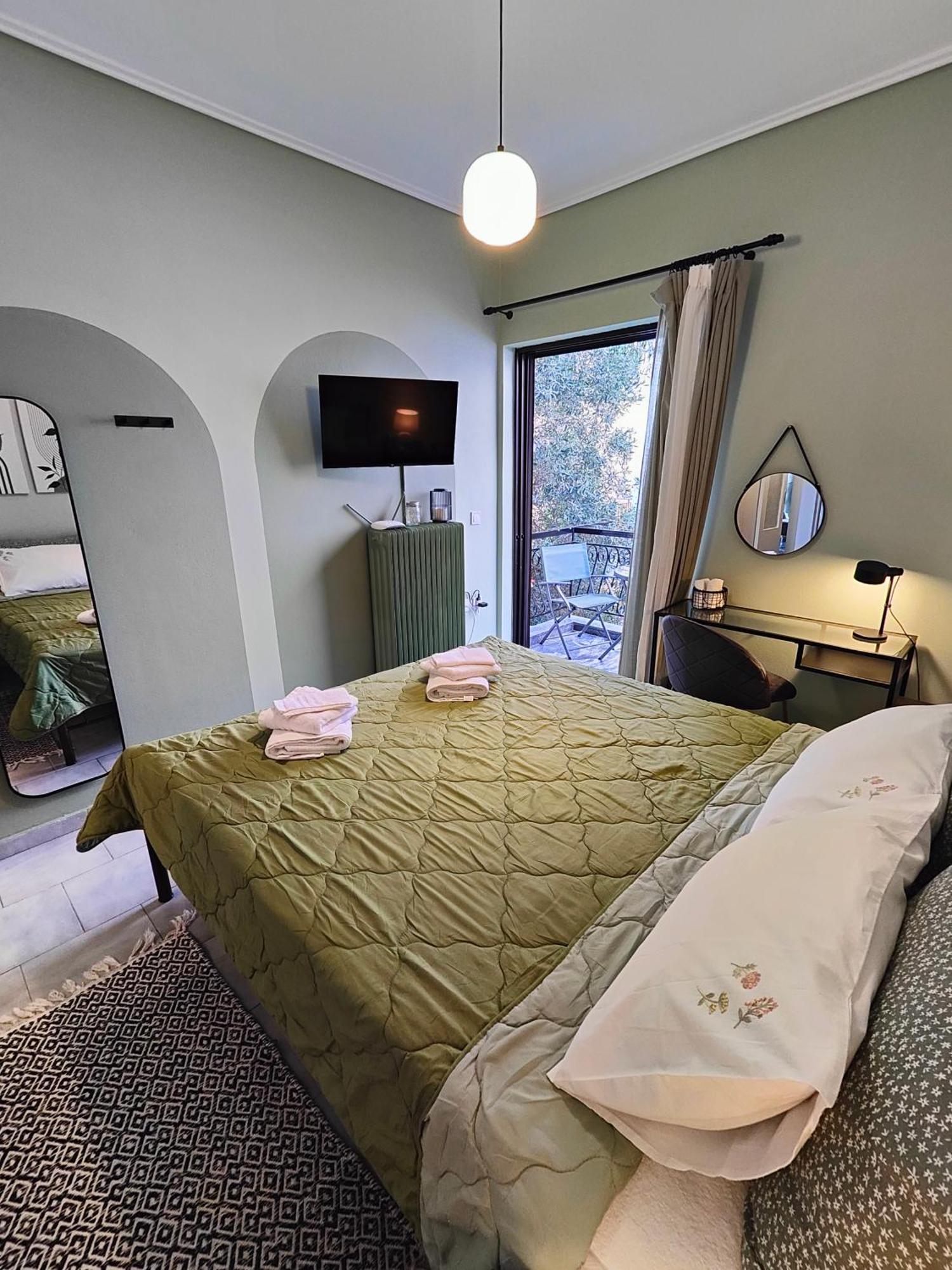 Olivia Apartment-Private Parking Халкіда Екстер'єр фото